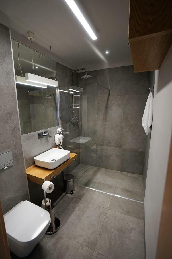 Aparthotel Kamienica Nr 6 Aleksandrów Łódzki Exterior foto