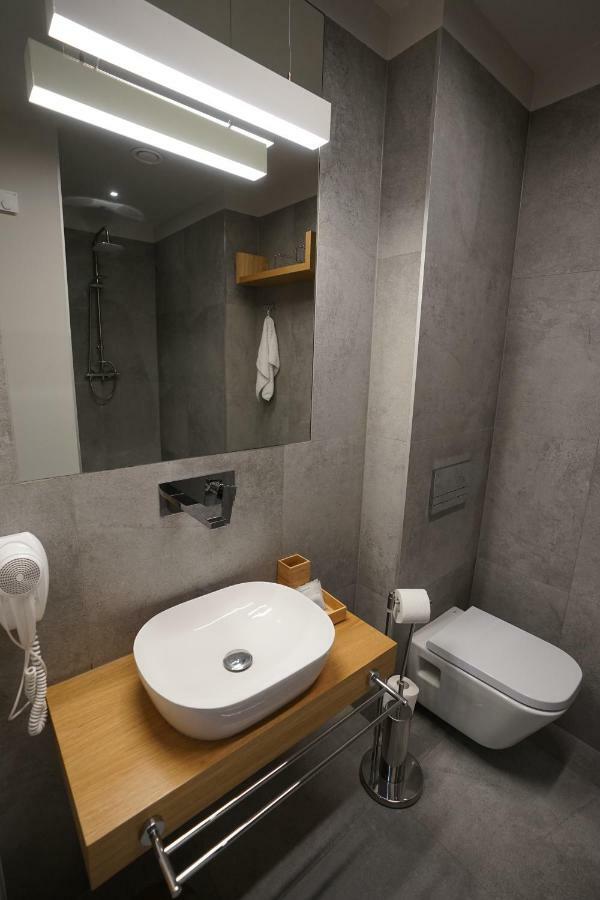 Aparthotel Kamienica Nr 6 Aleksandrów Łódzki Exterior foto